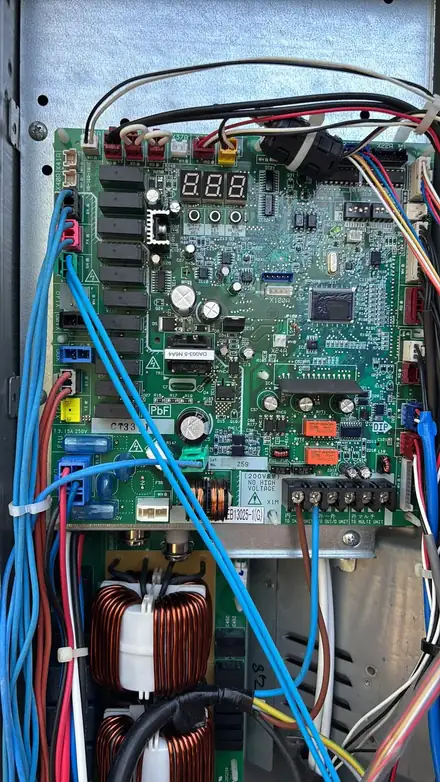Diagnóstico de una placa electrónica de aire acondicionado